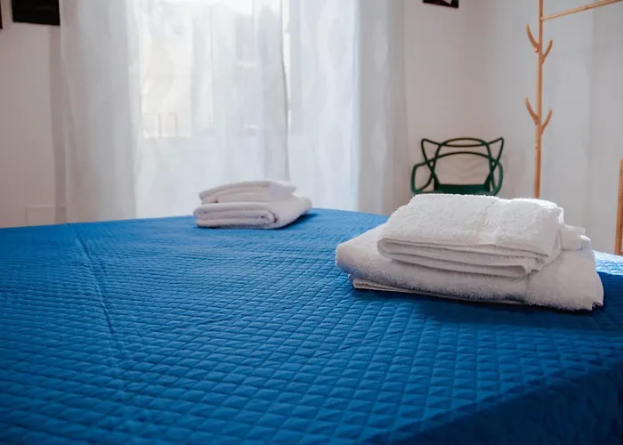 Ideisini's apartment